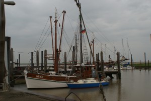 ein Schiff im Hafen